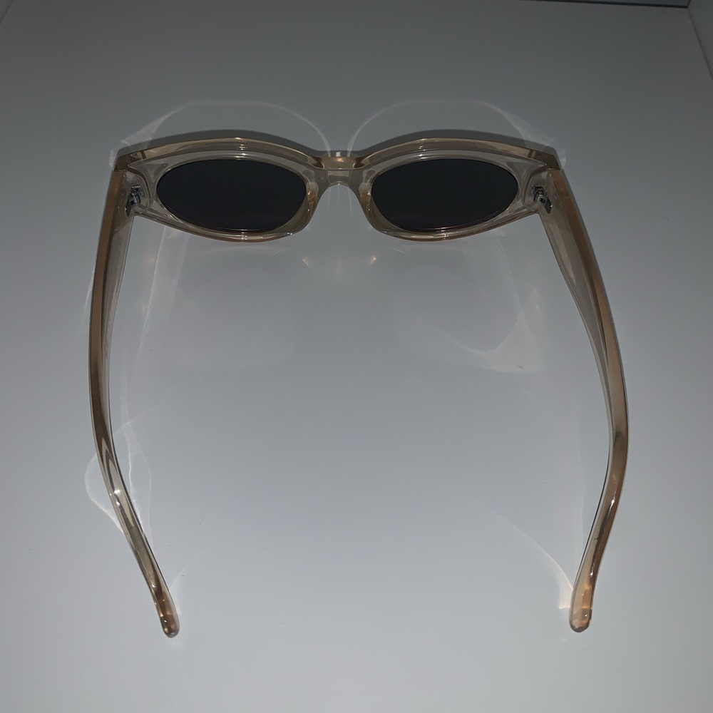 Oval Sunglasses - Picture 5 of 8